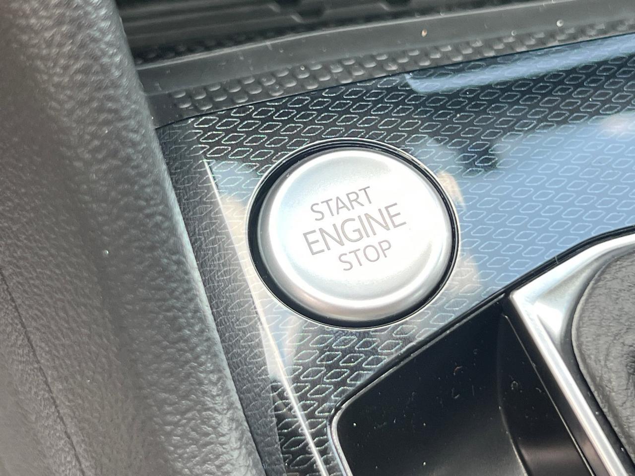 2025 Volkswagen Taos 1.5T SE Hagerstown MD