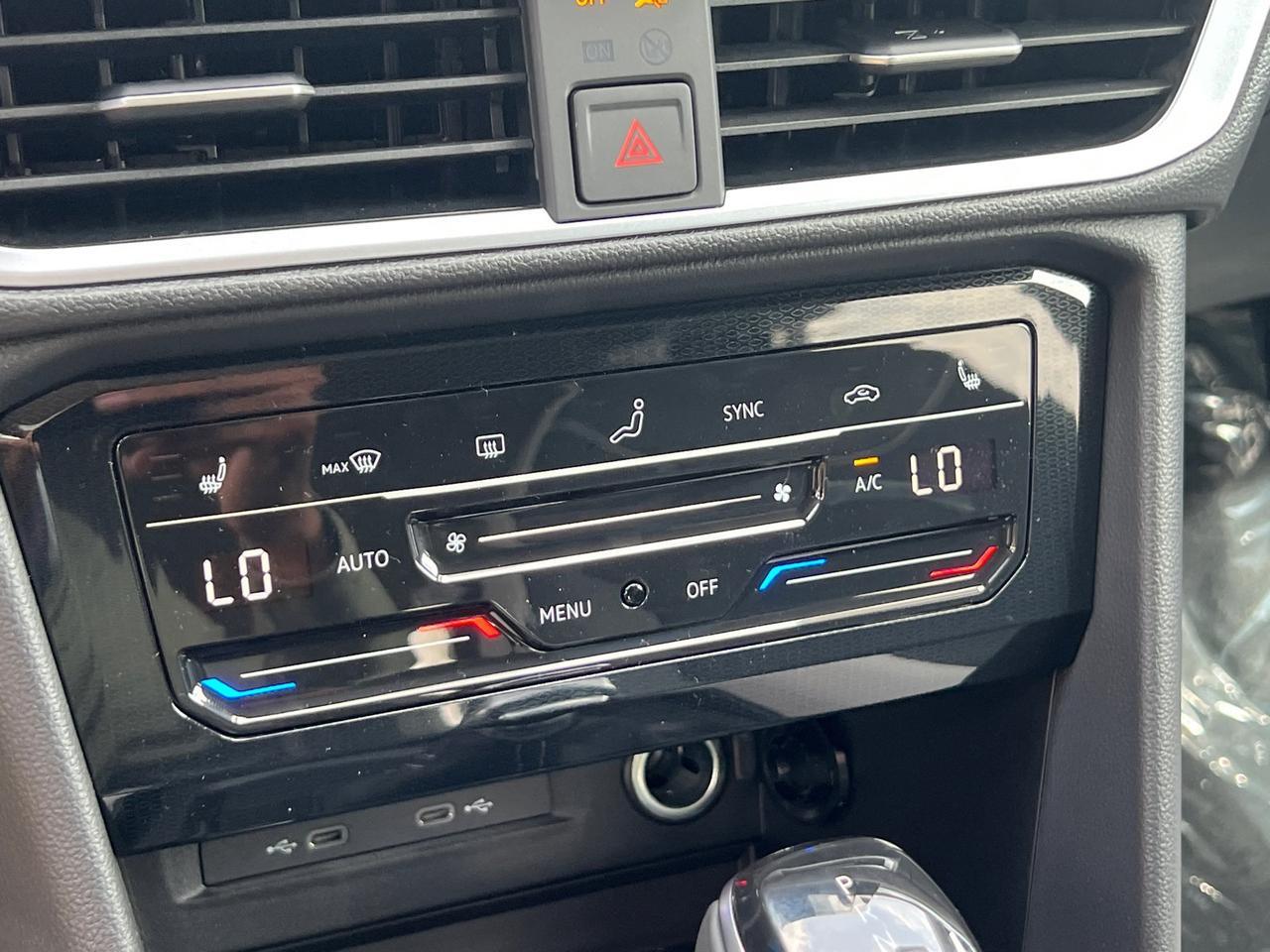 2025 Volkswagen Taos 1.5T SE Hagerstown MD