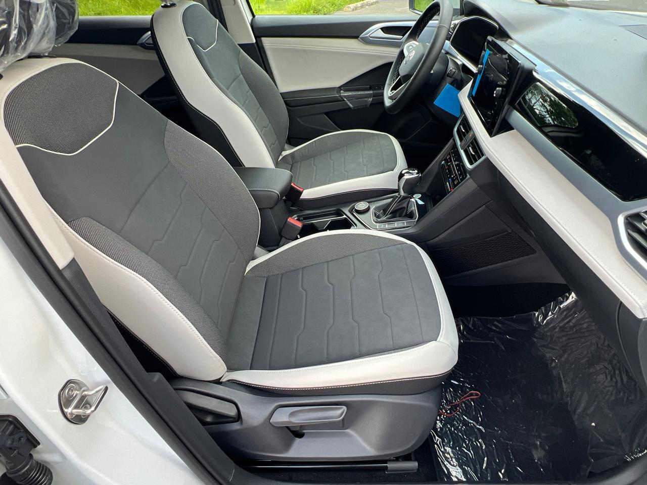 2025 Volkswagen Taos 1.5T SE Hagerstown MD