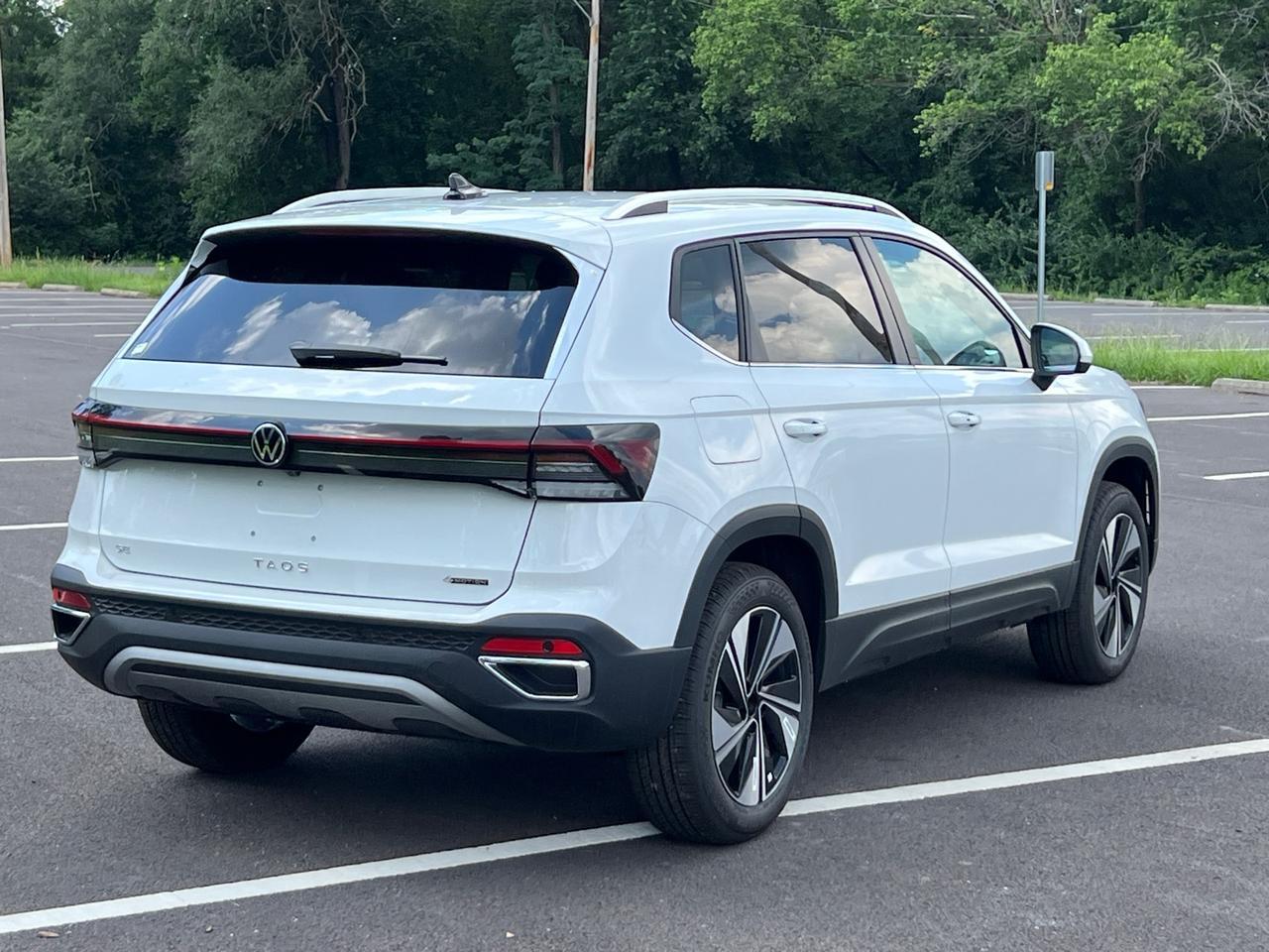 2025 Volkswagen Taos 1.5T SE Hagerstown MD