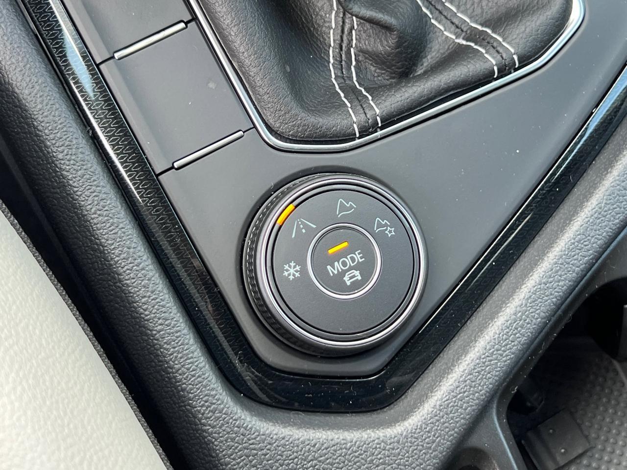 2025 Volkswagen Taos 1.5T SE Hagerstown MD