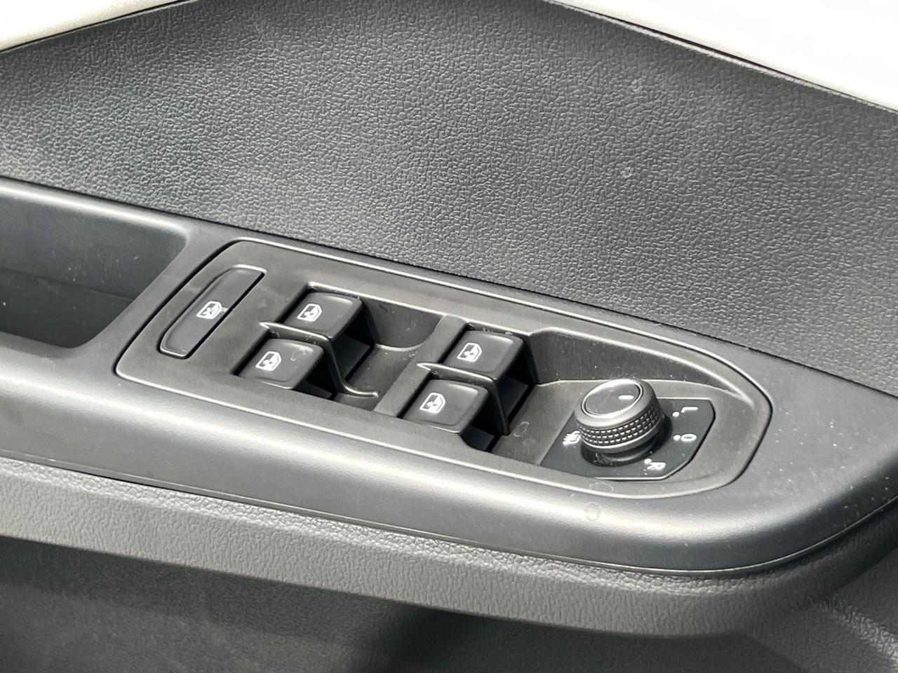 2025 Volkswagen Taos 1.5T SE Hagerstown MD
