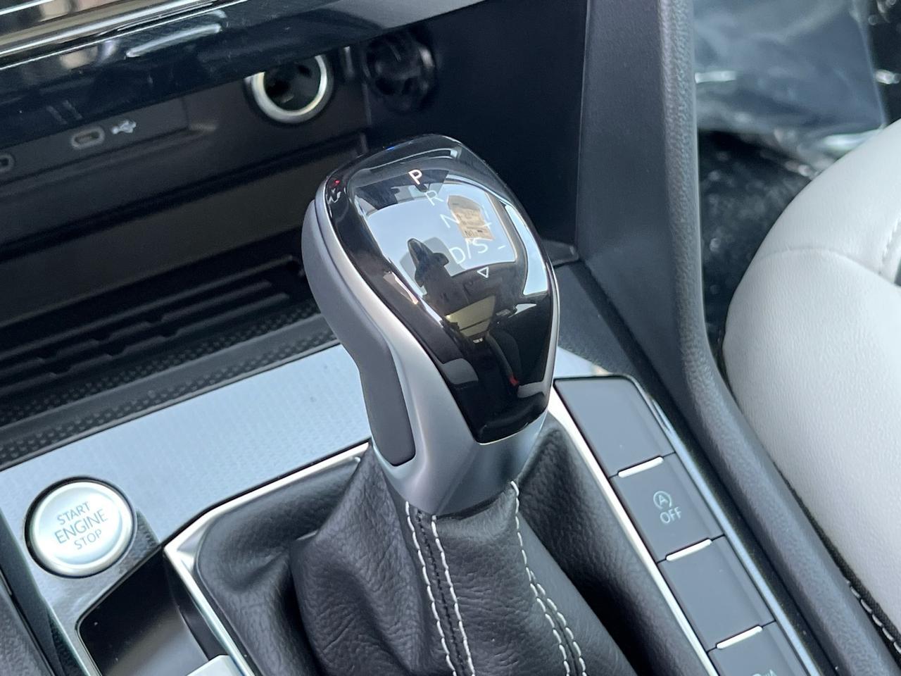 2025 Volkswagen Taos 1.5T SE Hagerstown MD