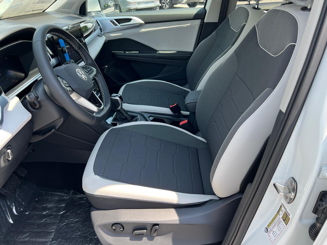 2025 Volkswagen Taos 1.5T SE Hagerstown MD