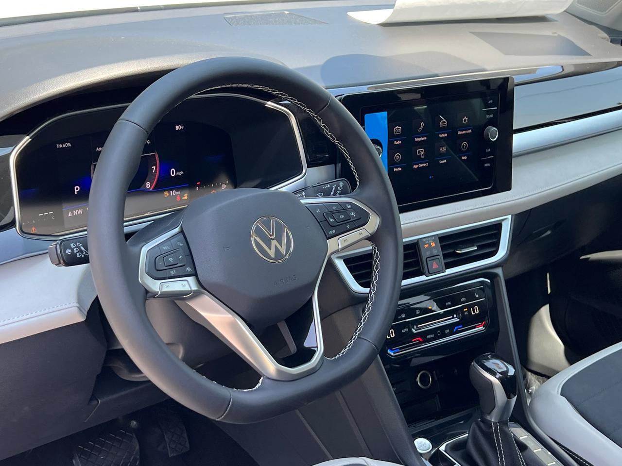 2025 Volkswagen Taos 1.5T SE Hagerstown MD