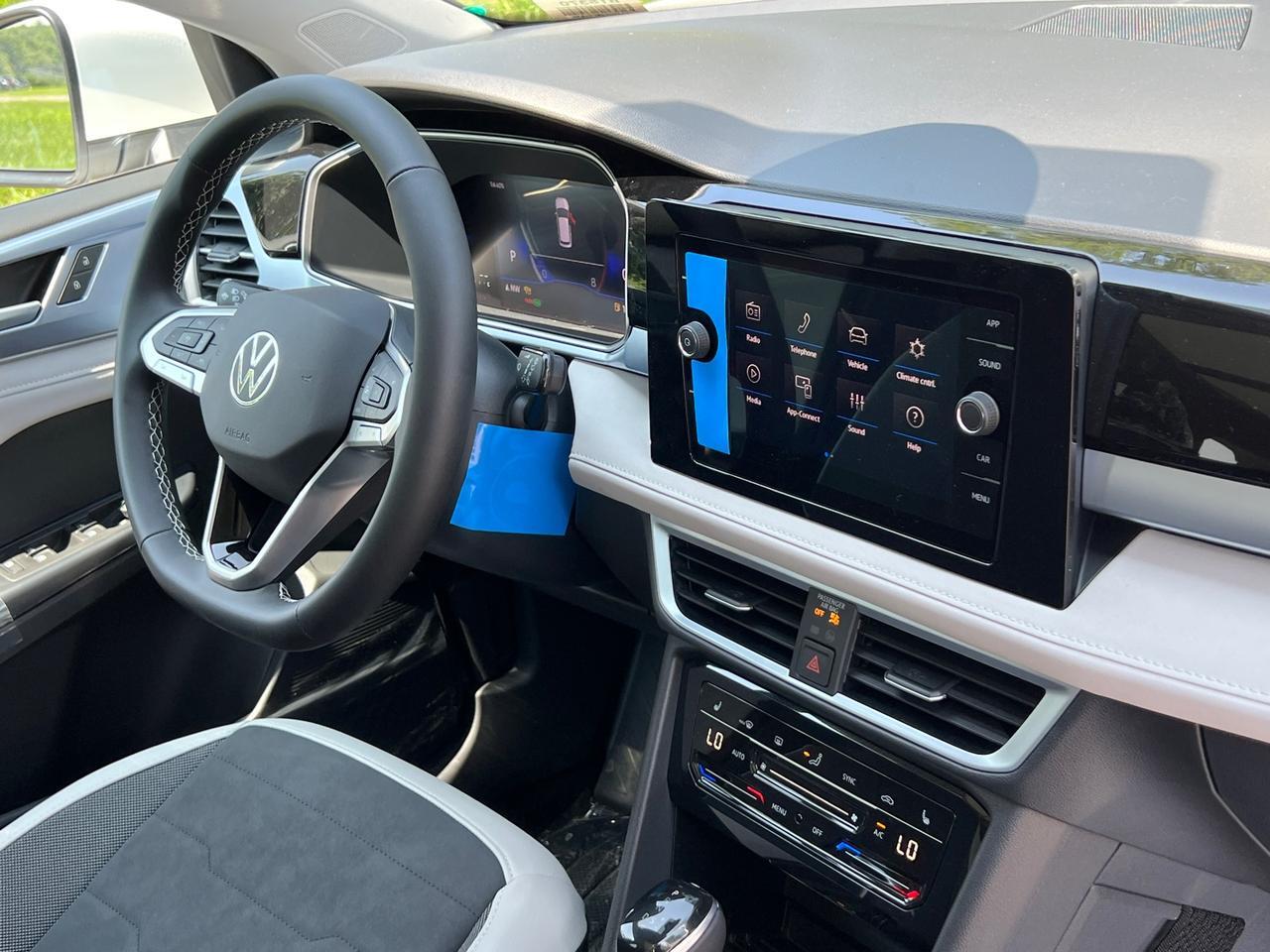 2025 Volkswagen Taos 1.5T SE Hagerstown MD