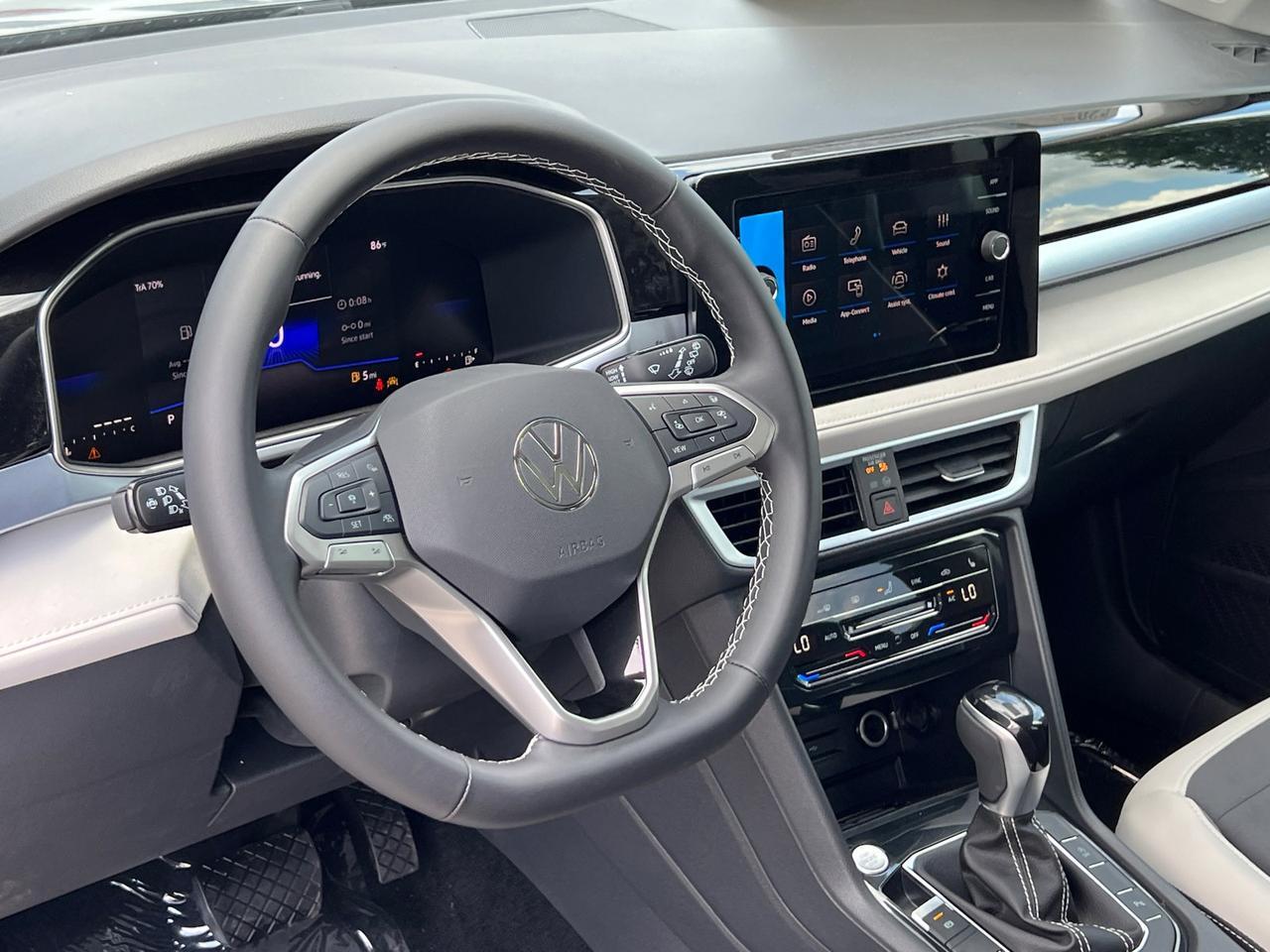 2025 Volkswagen Taos 1.5T SE Hagerstown MD