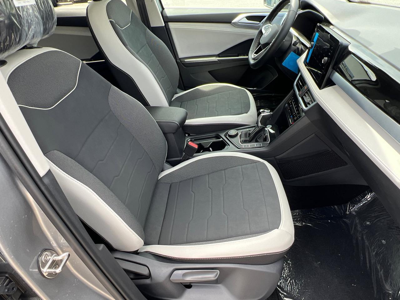 2025 Volkswagen Taos 1.5T SE Hagerstown MD