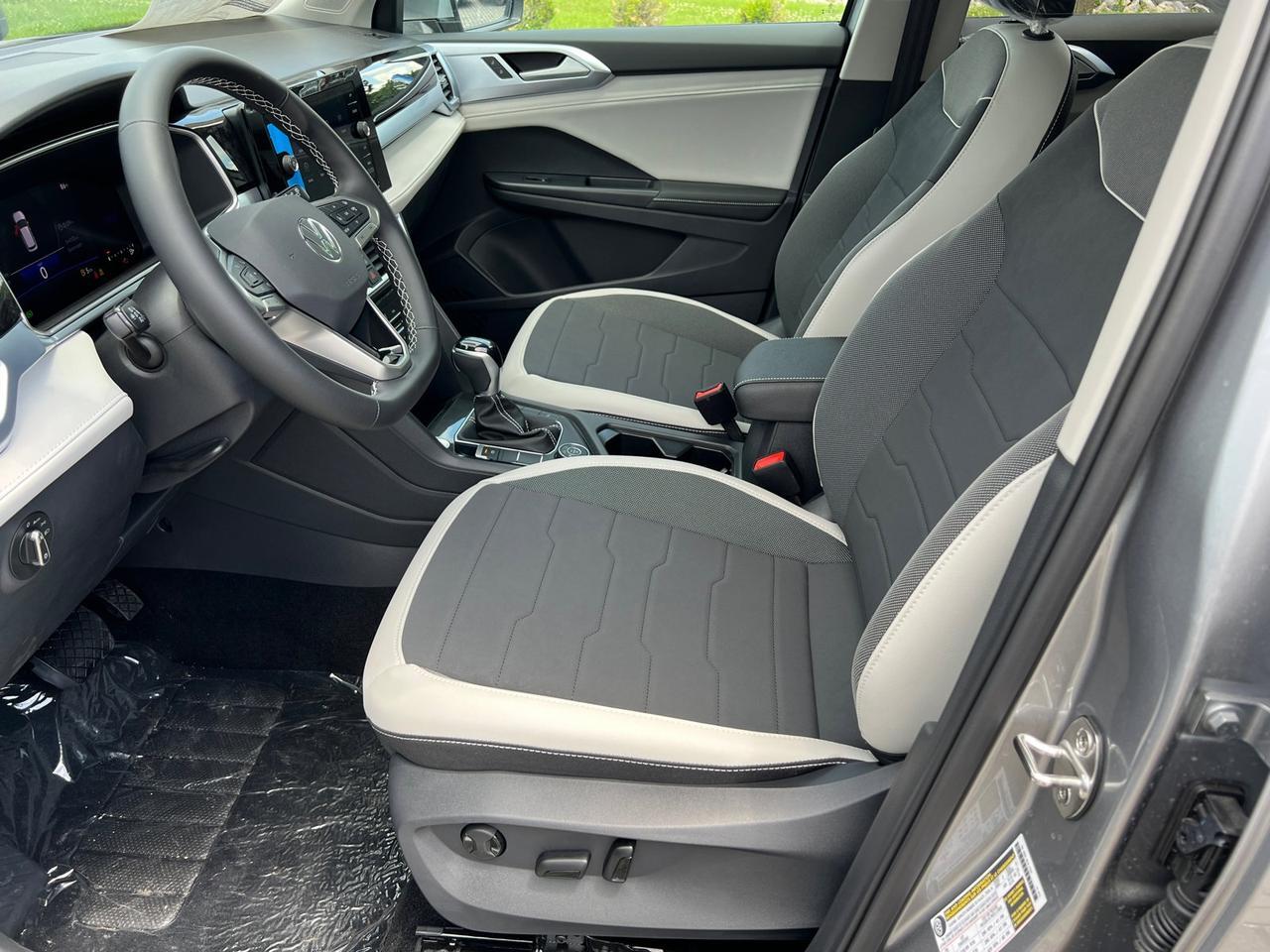 2025 Volkswagen Taos 1.5T SE Hagerstown MD