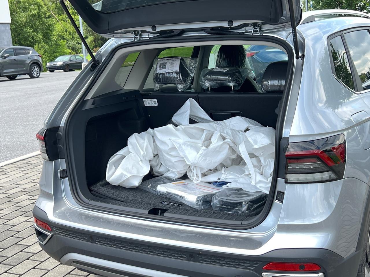 2025 Volkswagen Taos 1.5T SE Hagerstown MD