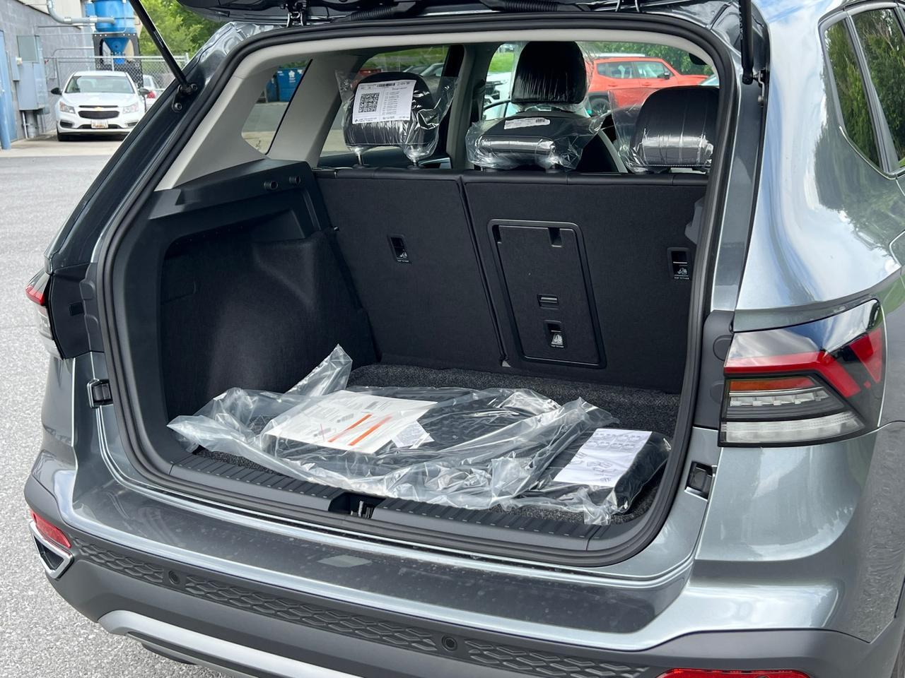 2025 Volkswagen Taos 1.5T SE Hagerstown MD