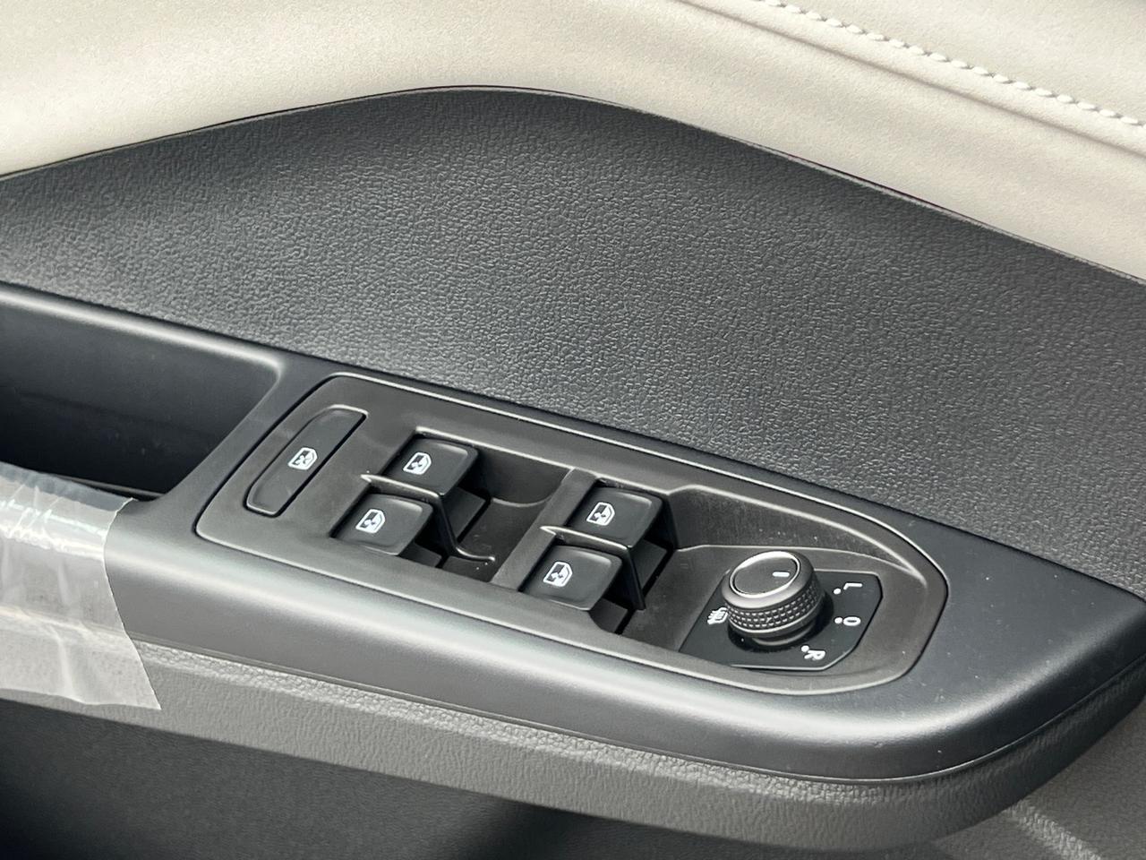 2025 Volkswagen Taos 1.5T SE Hagerstown MD