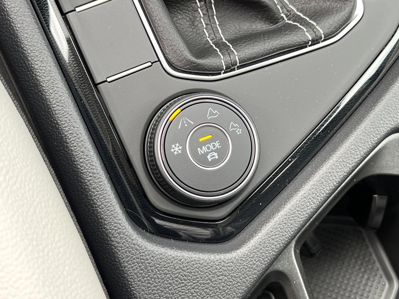 2025 Volkswagen Taos 1.5T SE Hagerstown MD