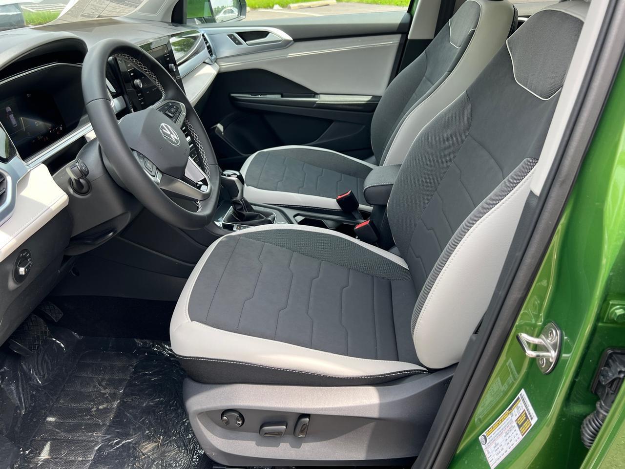 2025 Volkswagen Taos 1.5T SE Hagerstown MD