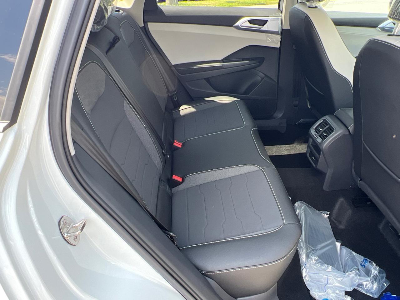 2025 Volkswagen Taos 1.5T SE Hagerstown MD