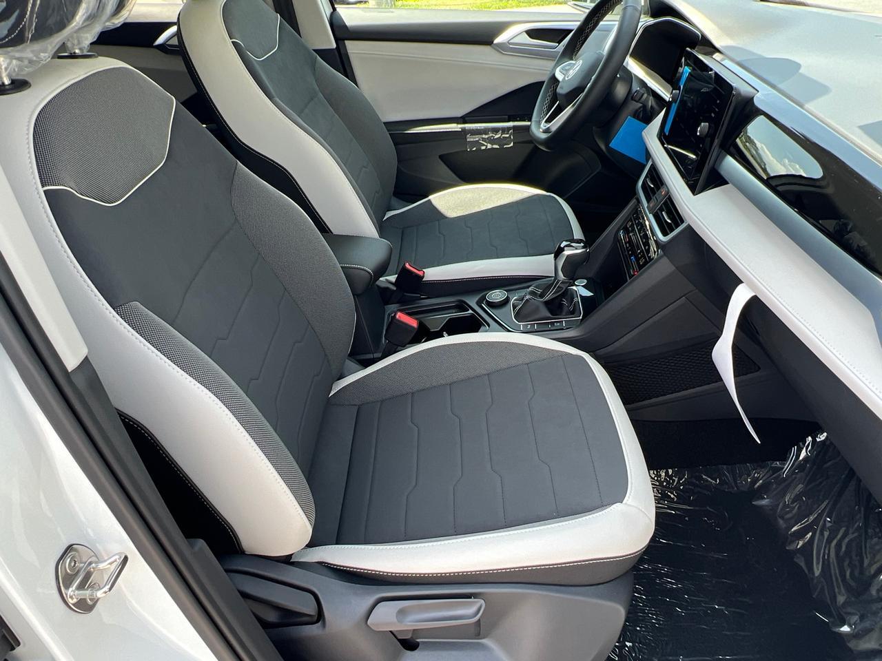 2025 Volkswagen Taos 1.5T SE Hagerstown MD