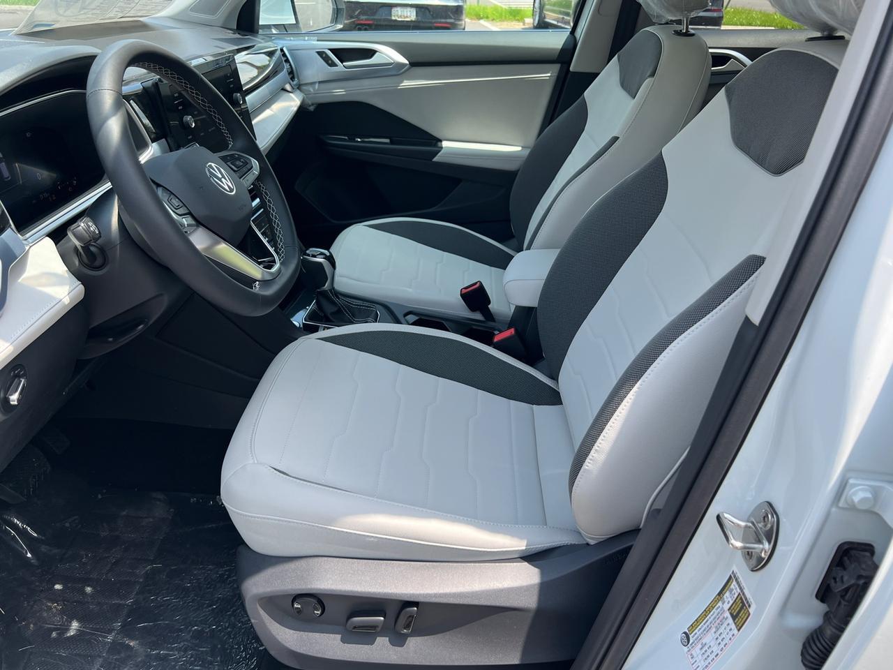 2025 Volkswagen Taos 1.5T SE Hagerstown MD