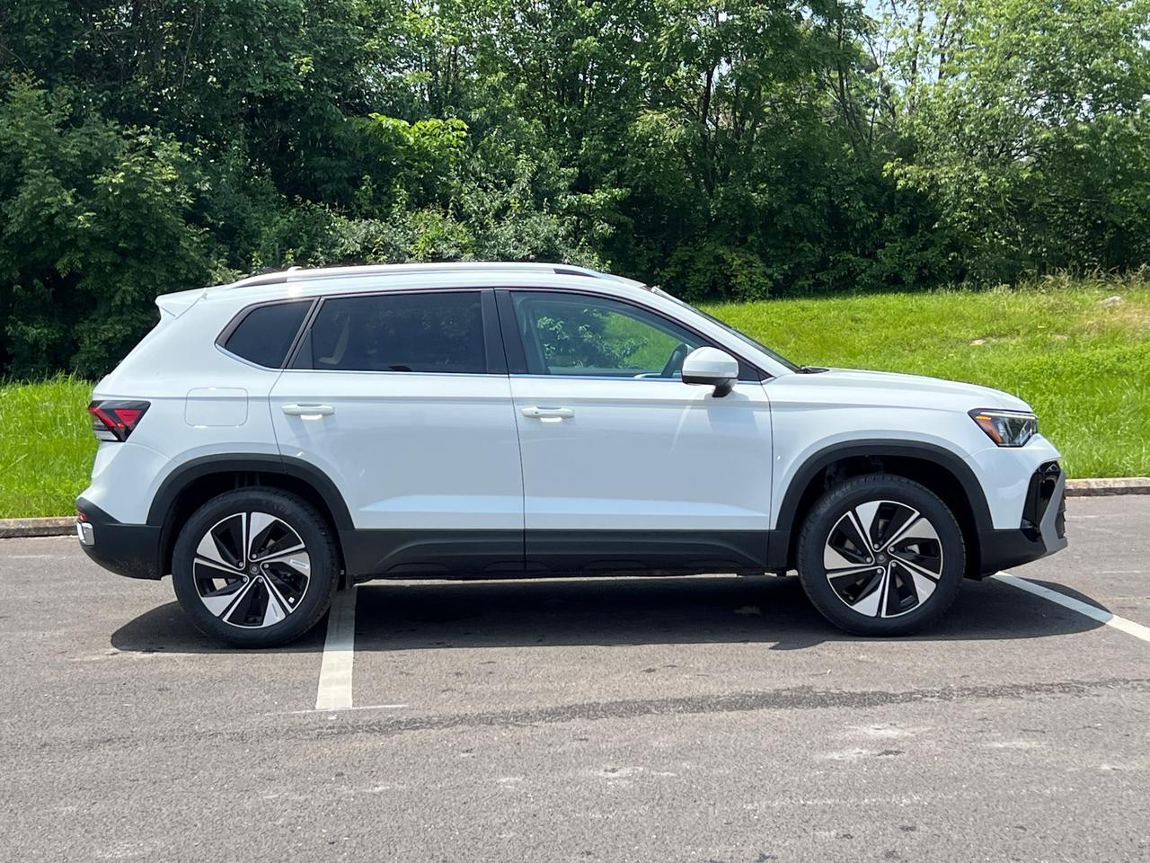 2025 Volkswagen Taos 1.5T SE Hagerstown MD