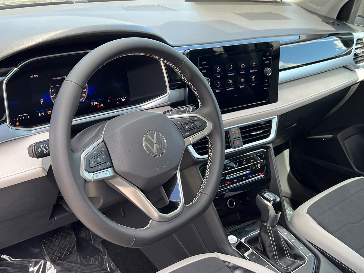 2025 Volkswagen Taos 1.5T SE Hagerstown MD