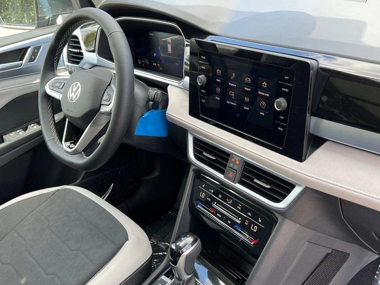 2025 Volkswagen Taos 1.5T SE Hagerstown MD