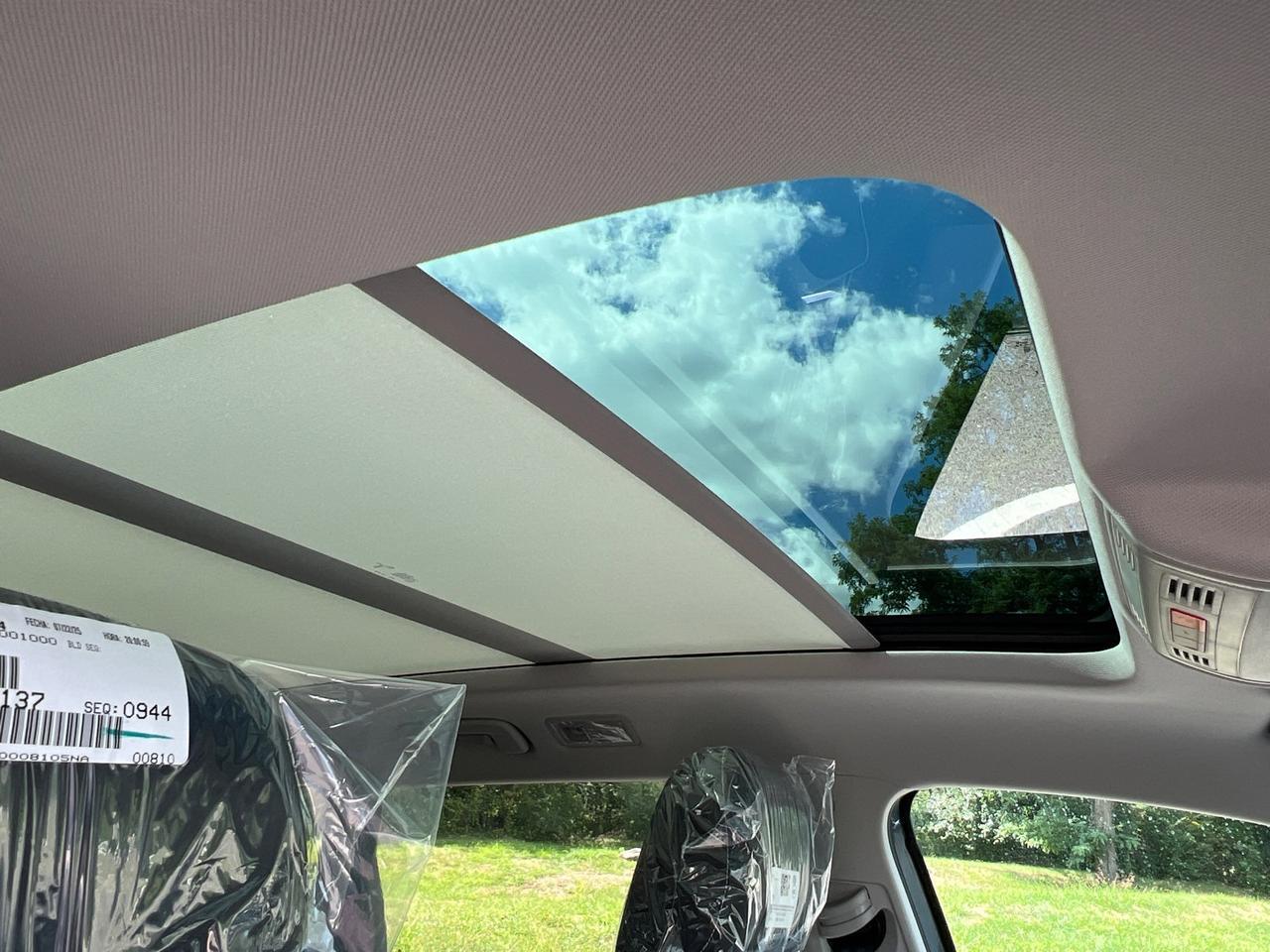 2025 Volkswagen Taos 1.5T SE Hagerstown MD