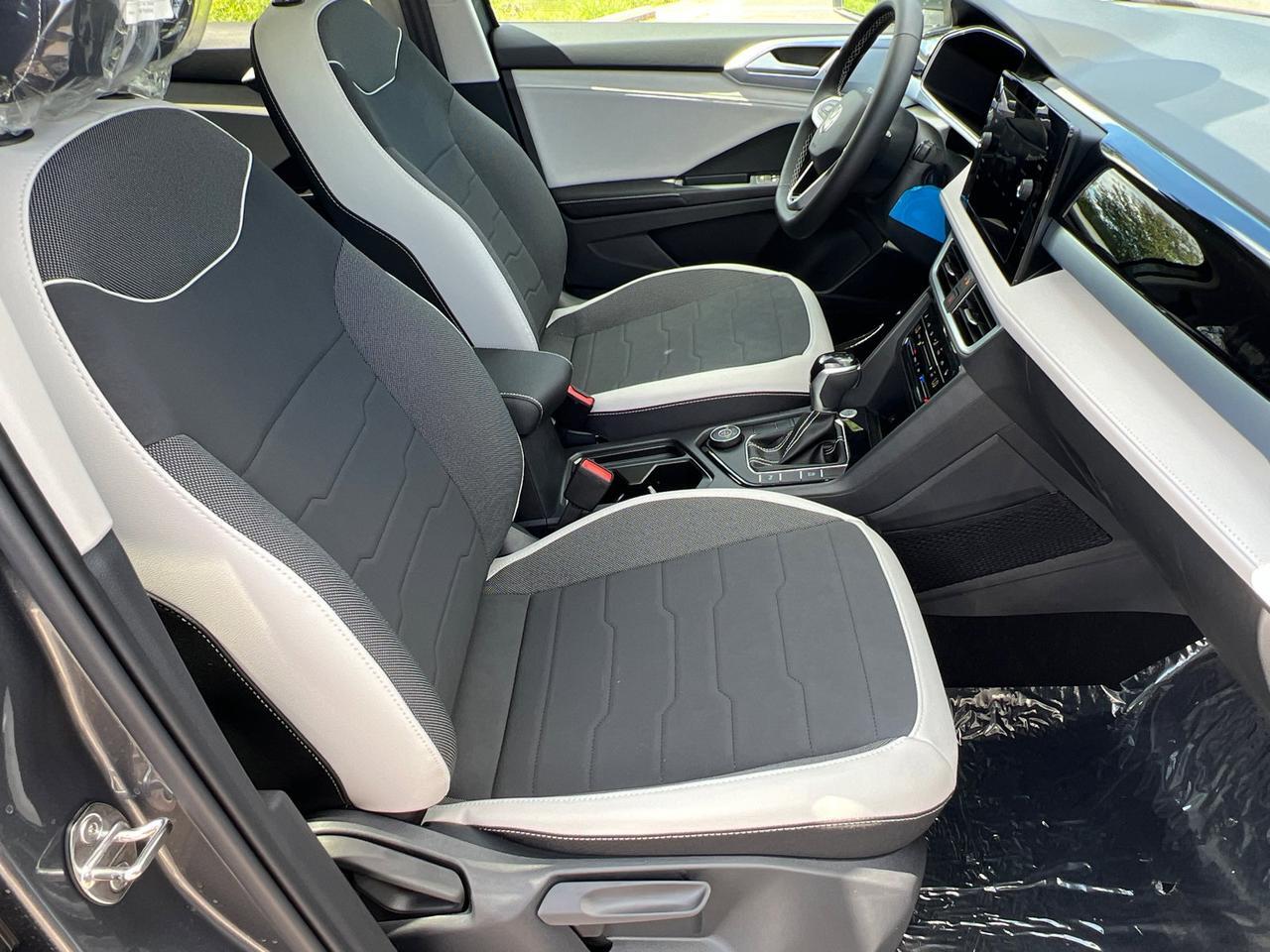 2025 Volkswagen Taos 1.5T SE Hagerstown MD