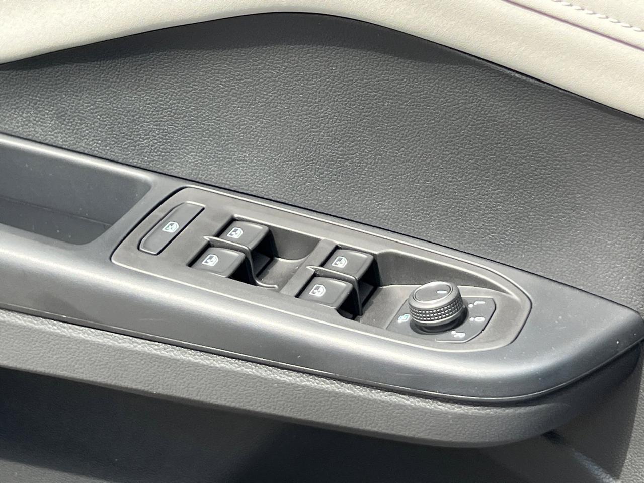 2025 Volkswagen Taos 1.5T SE Hagerstown MD