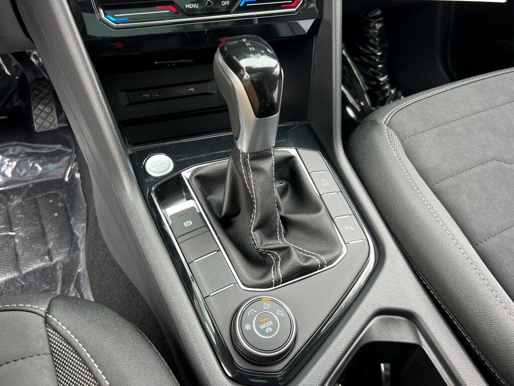 2025 Volkswagen Taos 1.5T SE Springfield VA