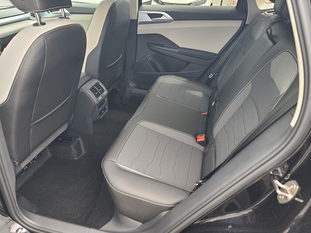 2025 Volkswagen Taos 1.5T SE Springfield VA