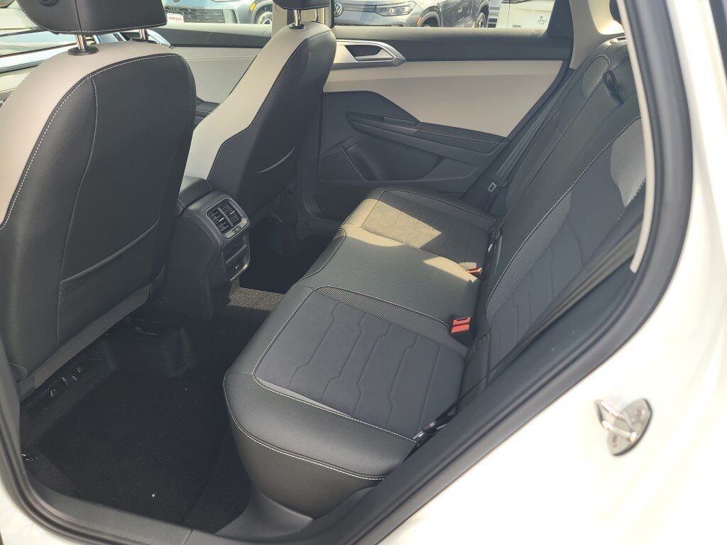 2025 Volkswagen Taos 1.5T SE Springfield VA