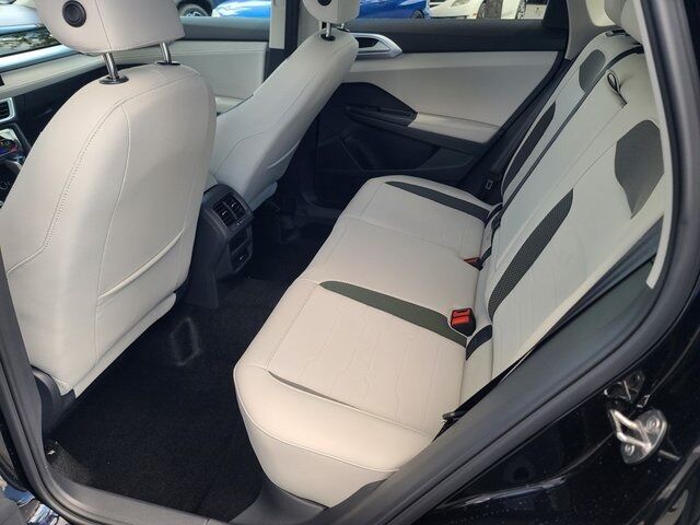 2025 Volkswagen Taos 1.5T SE Springfield VA