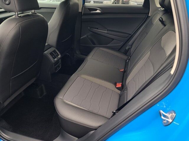 2025 Volkswagen Taos 1.5T SE Springfield VA