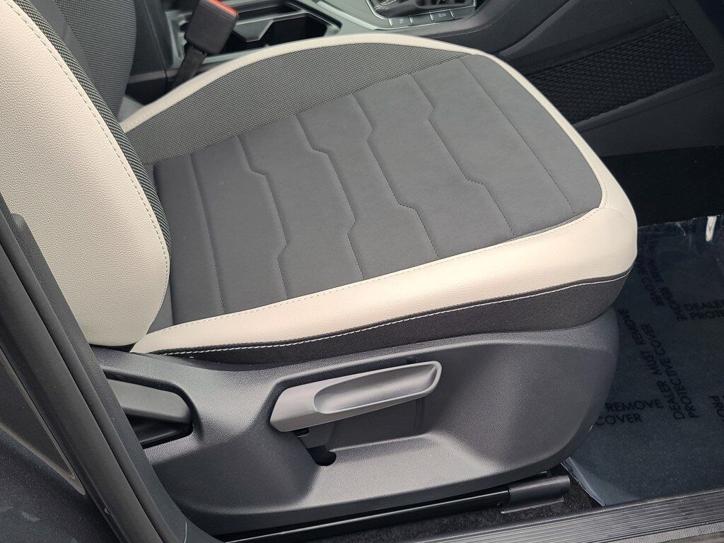 2025 Volkswagen Taos 1.5T SE Springfield VA