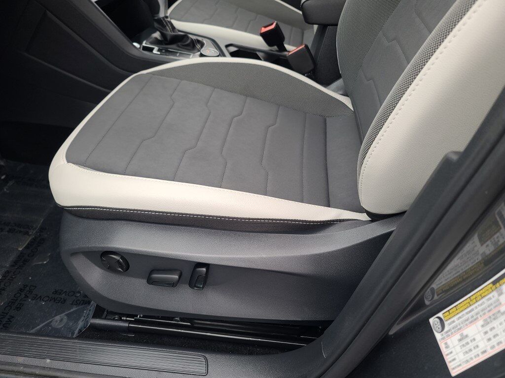 2025 Volkswagen Taos 1.5T SE Springfield VA