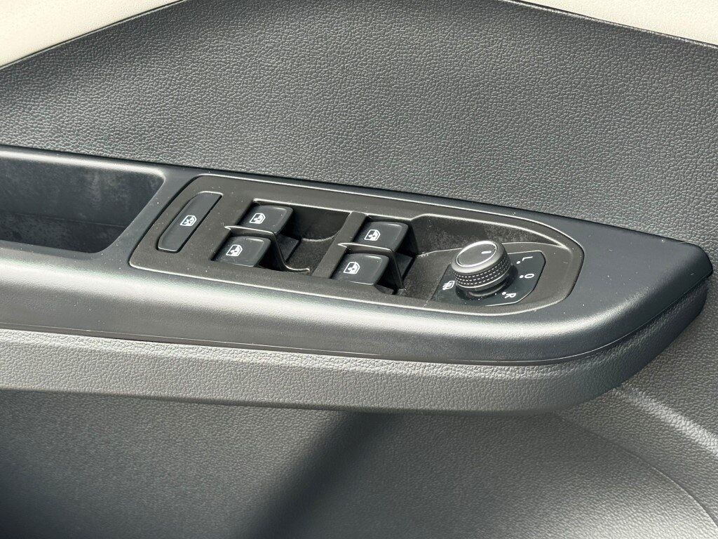 2025 Volkswagen Taos 1.5T SE Springfield VA