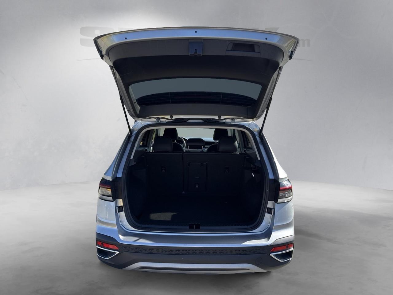 2025 Volkswagen Taos 1.5T SE Chantilly VA