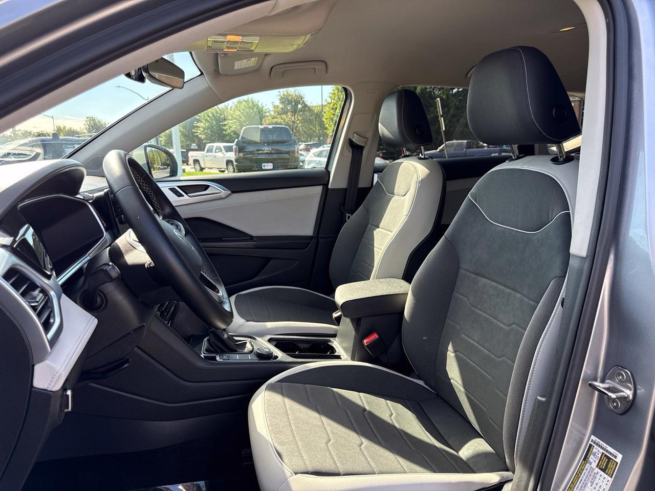 2025 Volkswagen Taos 1.5T SE Chantilly VA