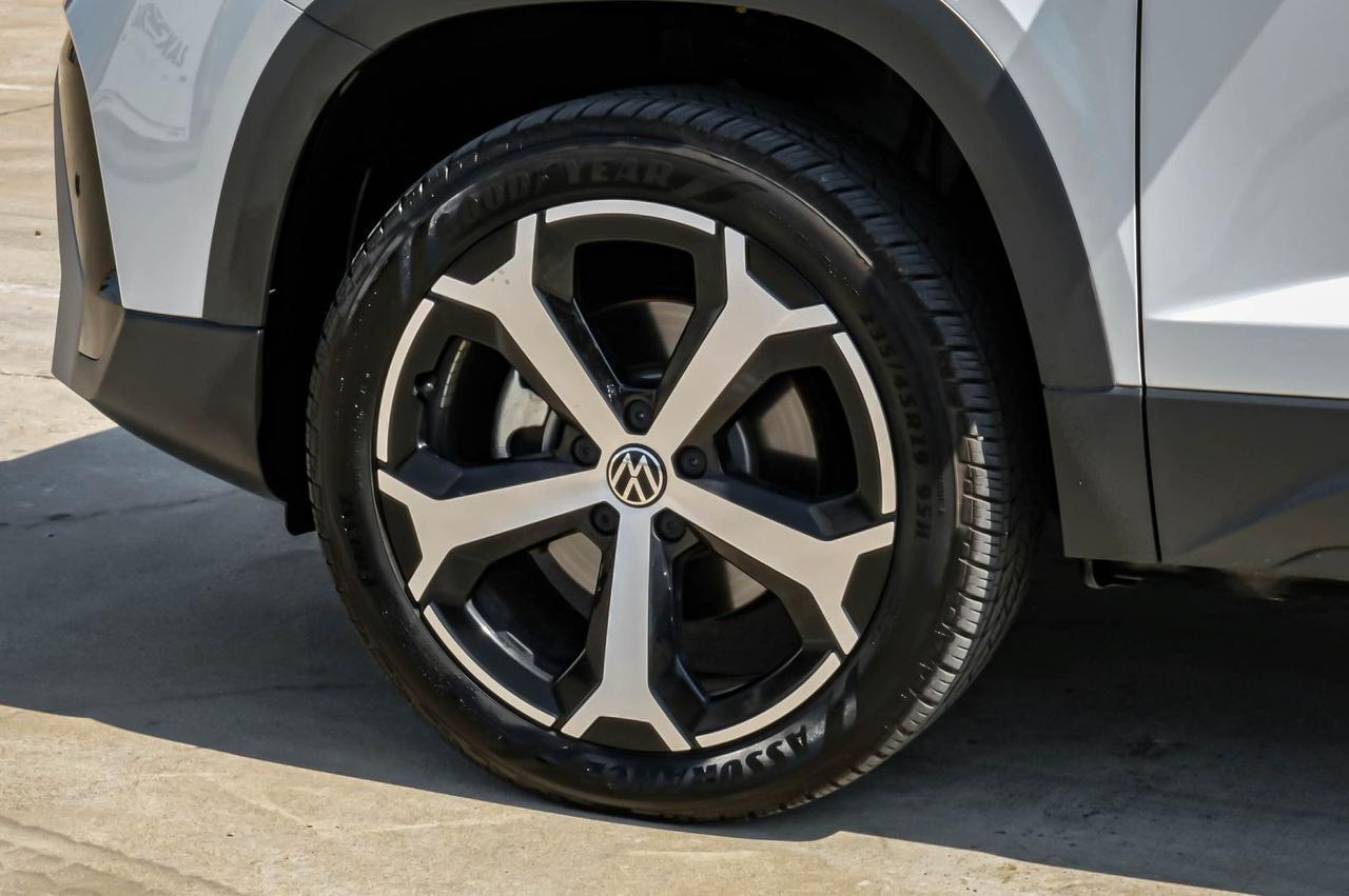 2025 Volkswagen Taos 1.5T SEL Richardson TX