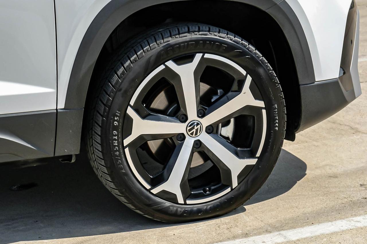 2025 Volkswagen Taos 1.5T SEL Richardson TX