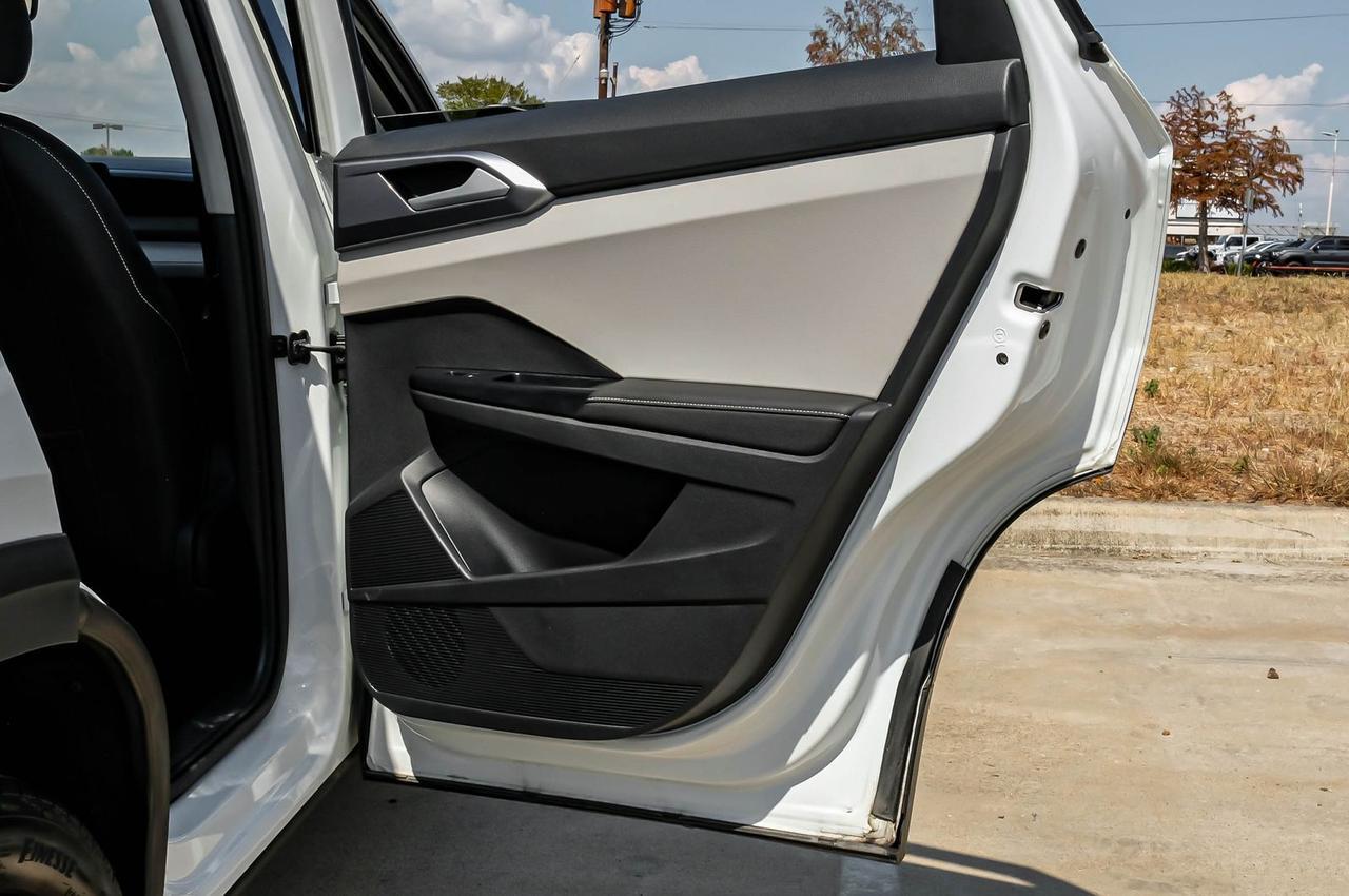 2025 Volkswagen Taos 1.5T SEL Richardson TX