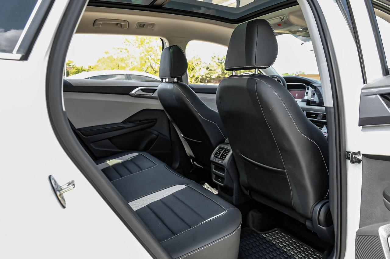 2025 Volkswagen Taos 1.5T SEL Richardson TX