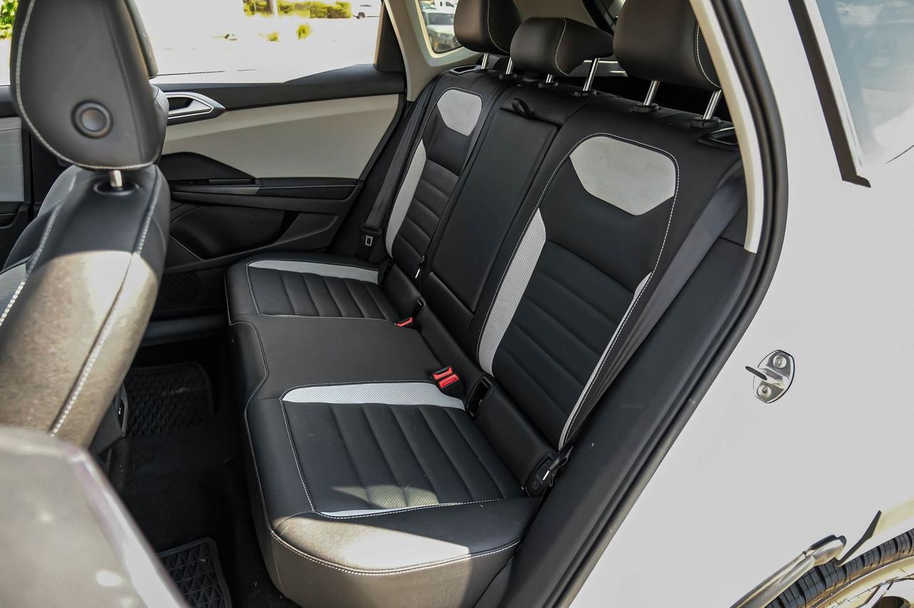2025 Volkswagen Taos 1.5T SEL Richardson TX