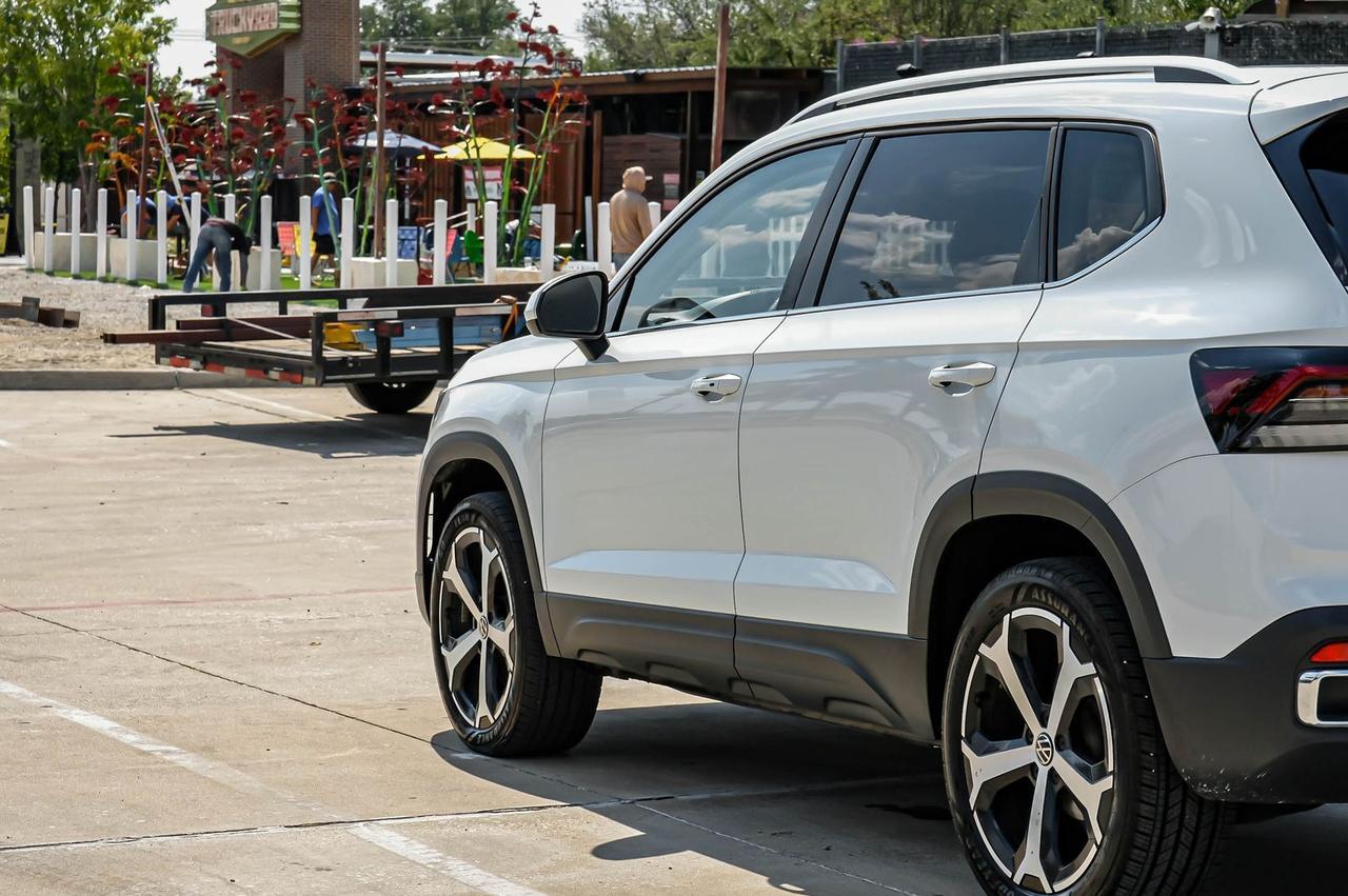 2025 Volkswagen Taos 1.5T SEL Richardson TX