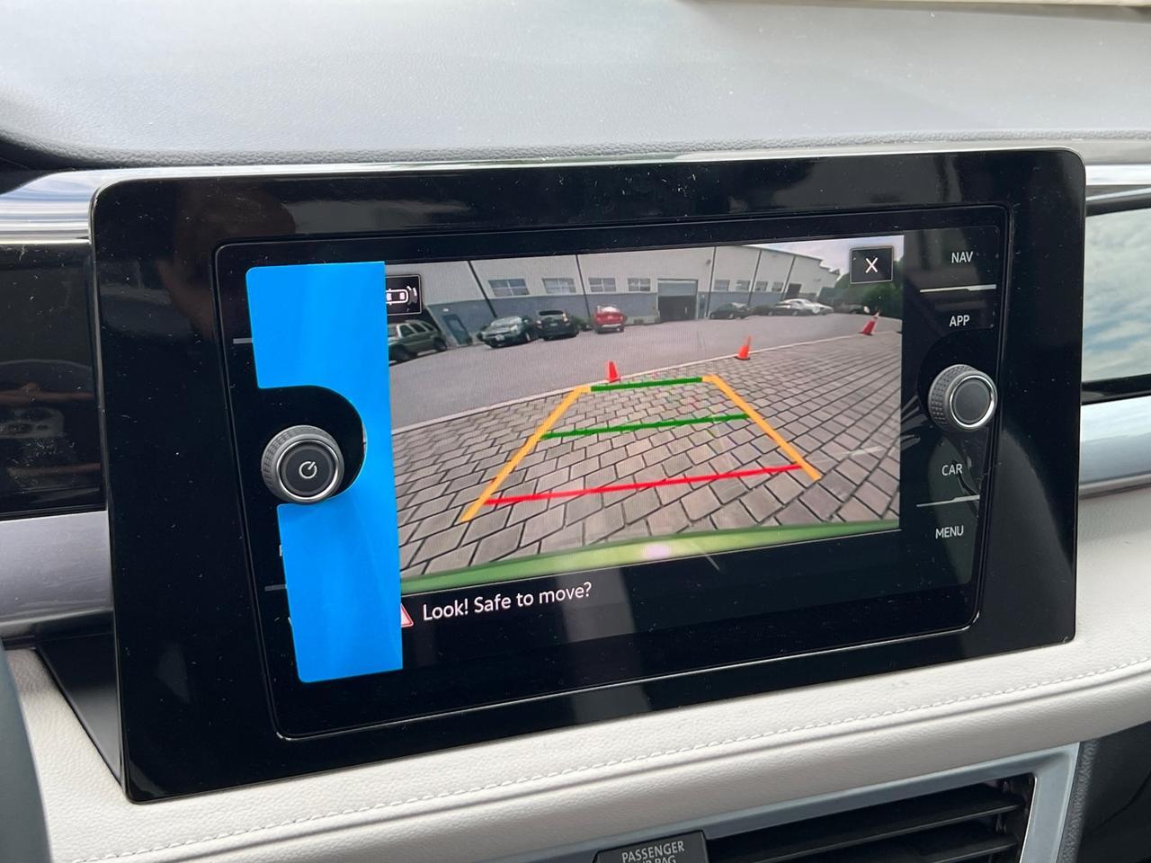 2025 Volkswagen Taos 1.5T SEL Hagerstown MD