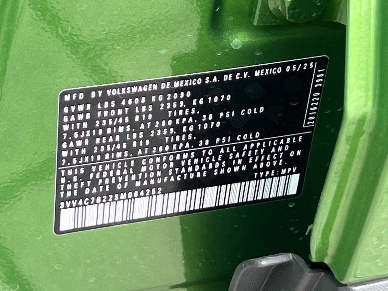 2025 Volkswagen Taos 1.5T SEL Hagerstown MD