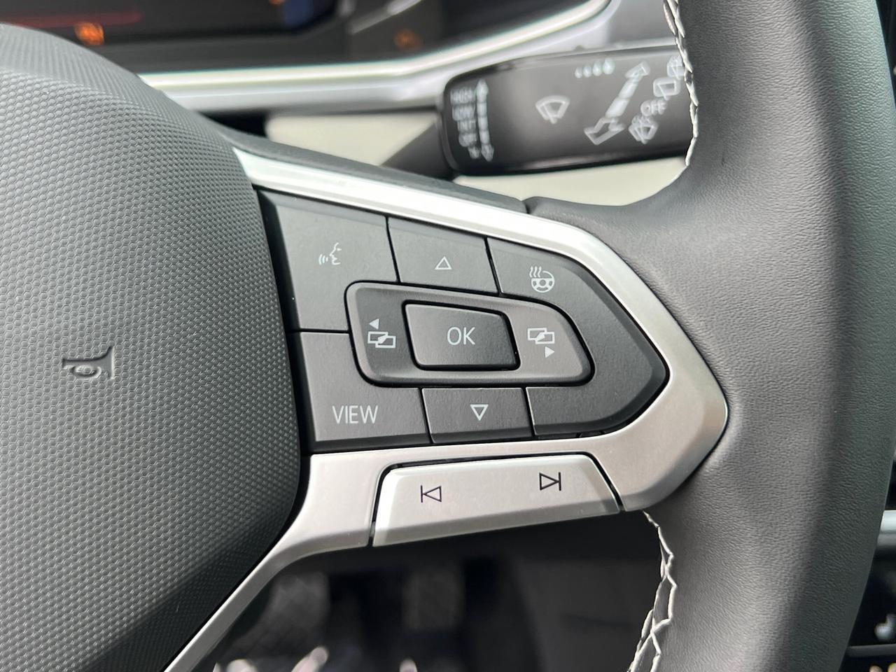 2025 Volkswagen Taos 1.5T SEL Hagerstown MD