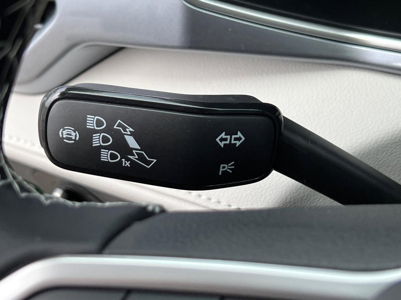 2025 Volkswagen Taos 1.5T SEL Hagerstown MD