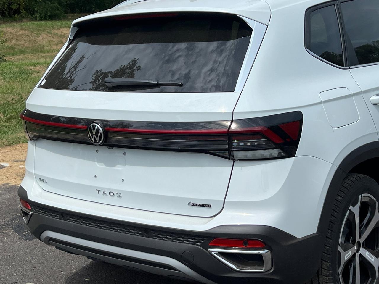 2025 Volkswagen Taos 1.5T SEL Hagerstown MD