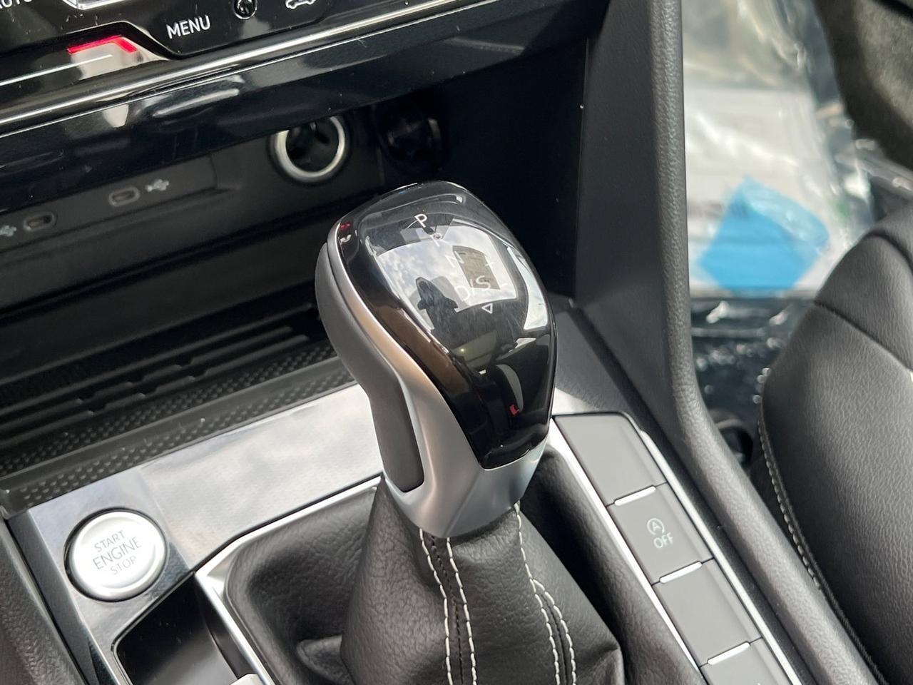 2025 Volkswagen Taos 1.5T SEL Hagerstown MD