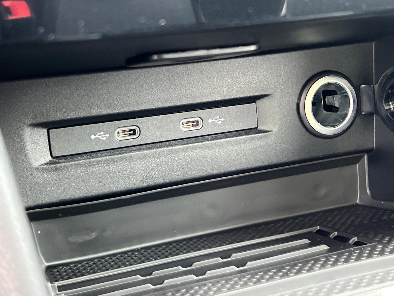 2025 Volkswagen Taos 1.5T SEL Hagerstown MD